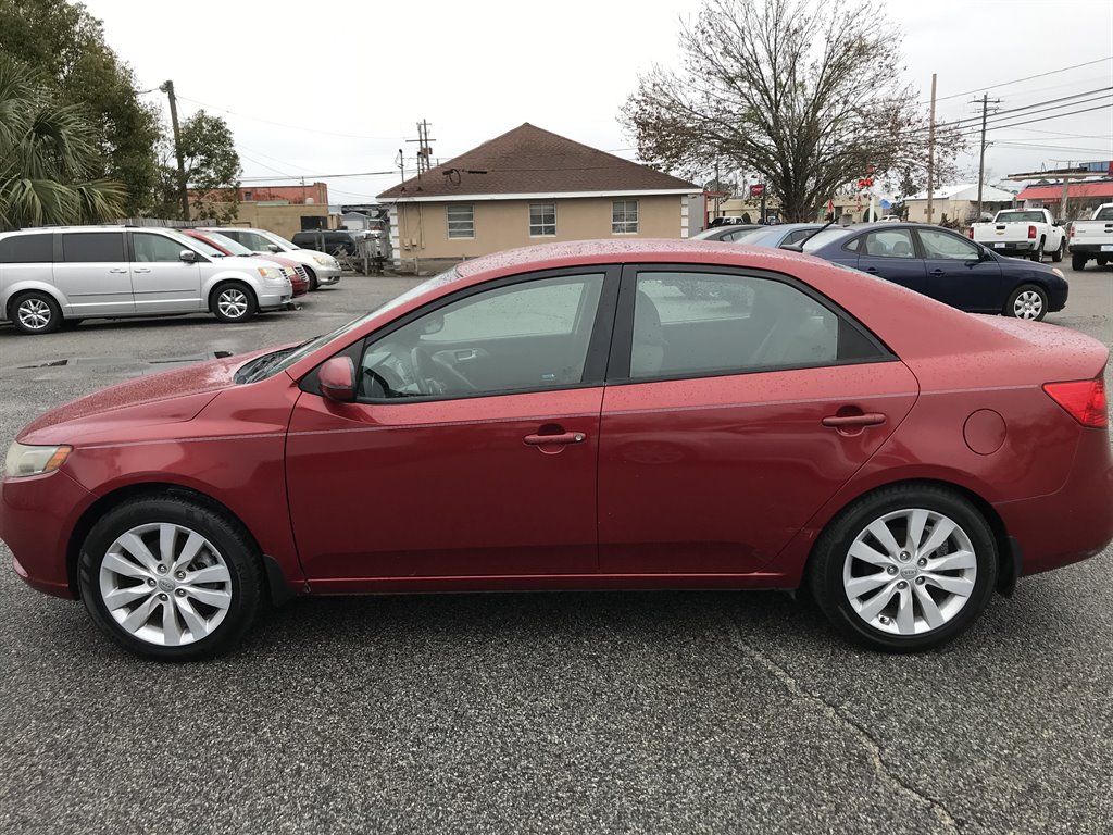 2011 Kia Forte SX's photo