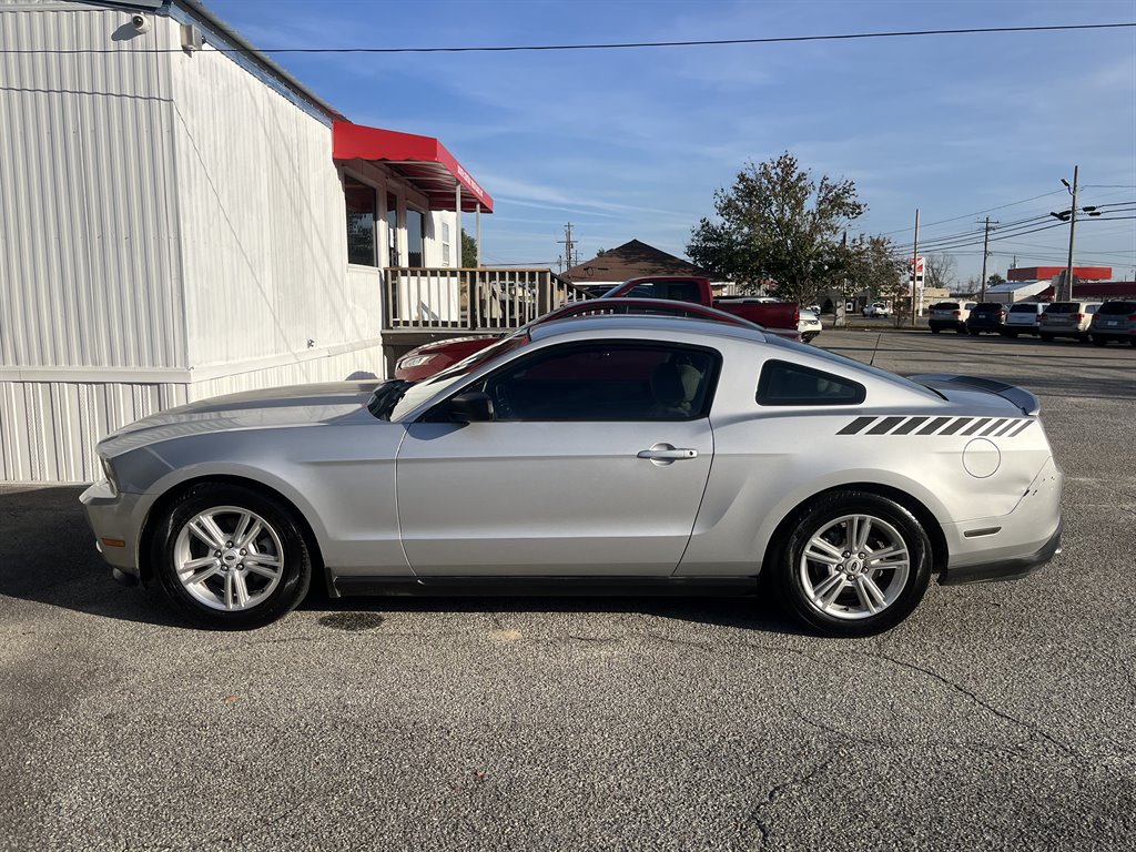2012 Ford Mustang's photo