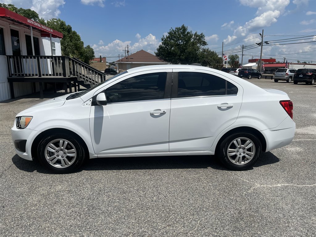 2016 Chevrolet Sonic Sedan LT Automatic's photo